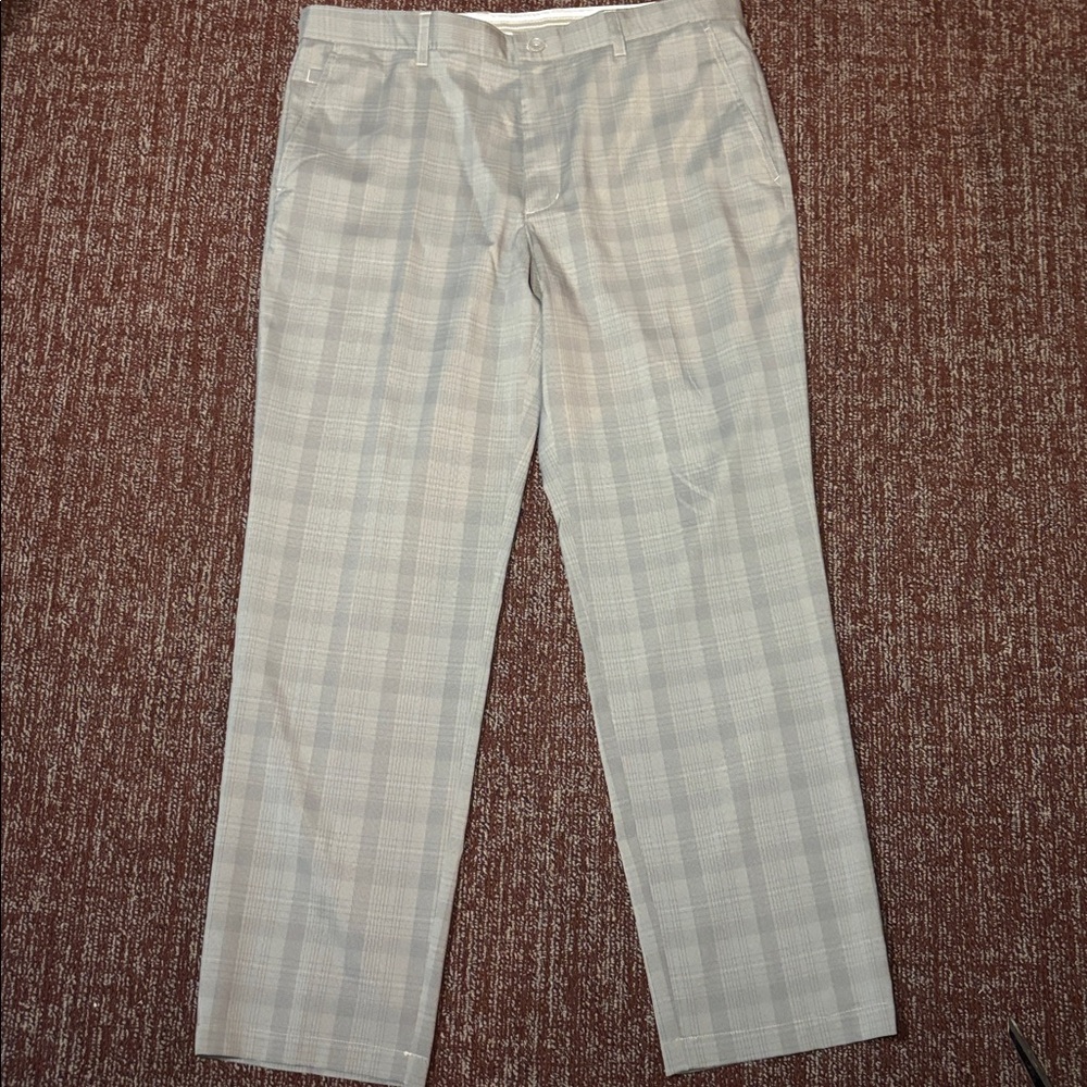 Greg Norman Beige plaid Trousers lightweight neutral flat front men’s golf pant